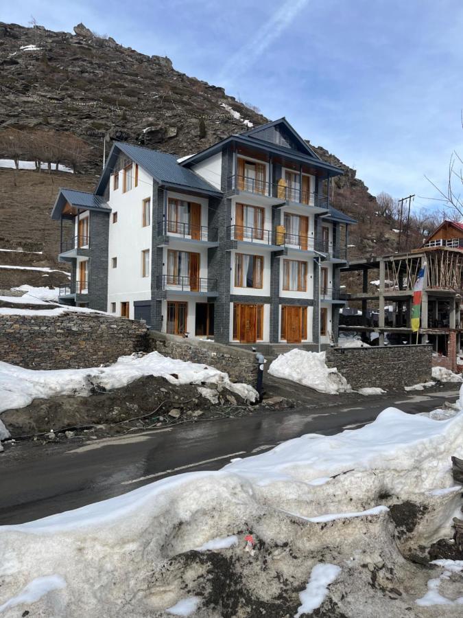 The Bulevar - Whispering Willows Hotel Sissu Buitenkant foto