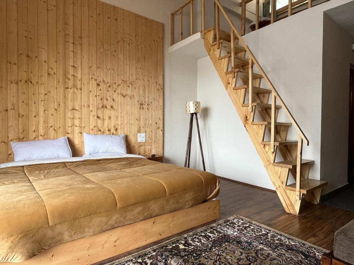 The Bulevar - Whispering Willows Hotel Sissu Buitenkant foto