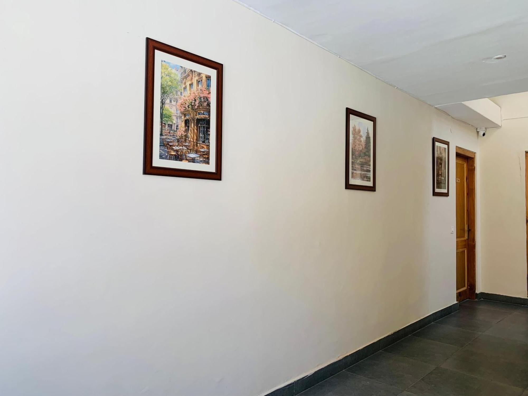 The Bulevar - Whispering Willows Hotel Sissu Buitenkant foto