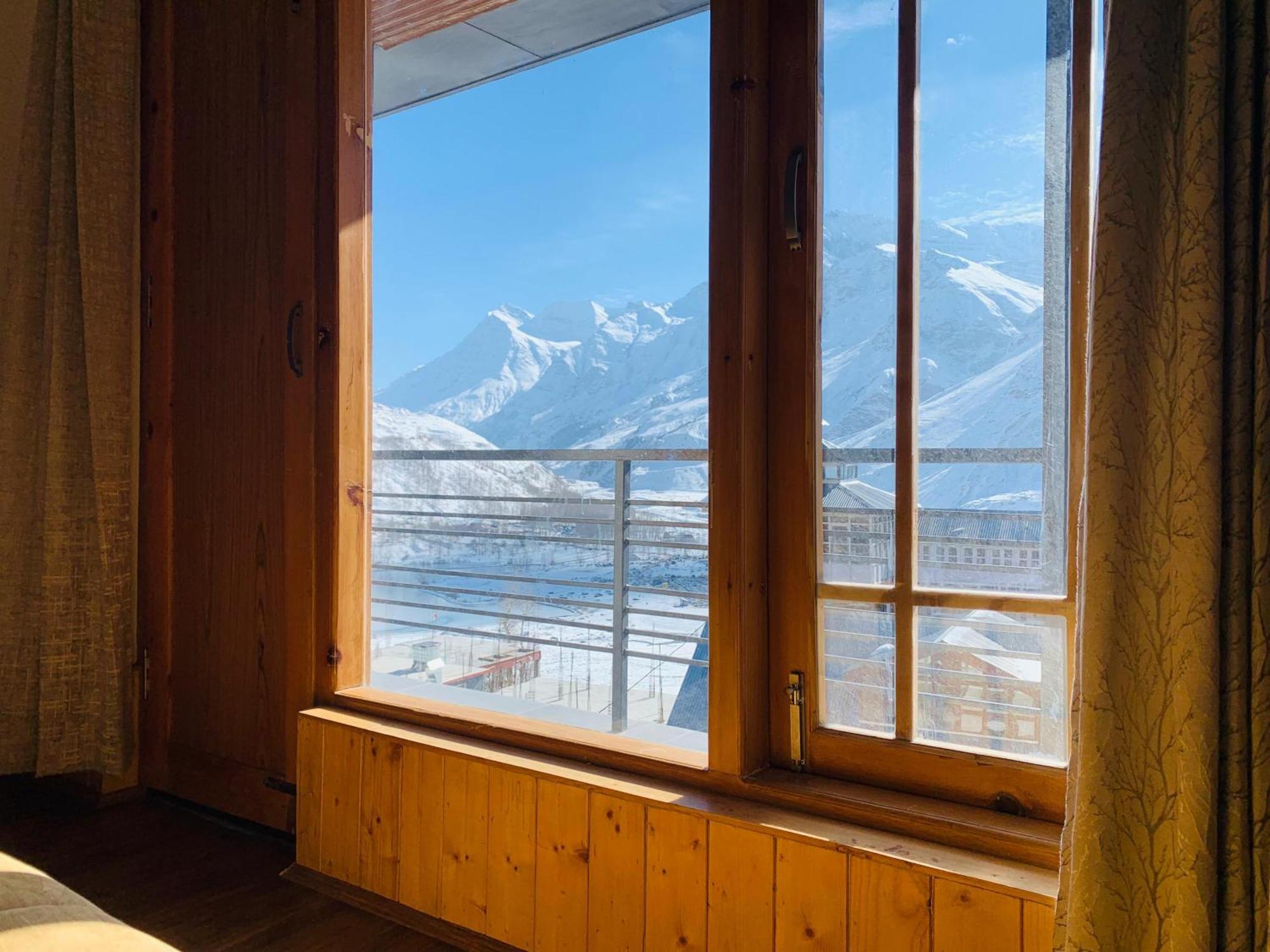 The Bulevar - Whispering Willows Hotel Sissu Buitenkant foto